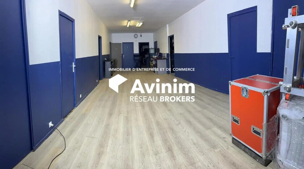 Flex in Chelles for sale - Interior Photo - Image 2 of 5