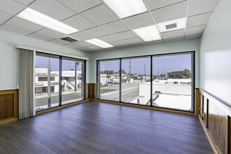 1500 Crenshaw Blvd, Torrance, CA for lease Interior Photo- Image 2 of 31