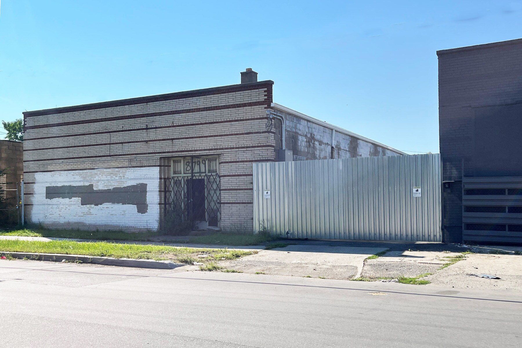 8799 Lyndon St, Detroit, MI 48238