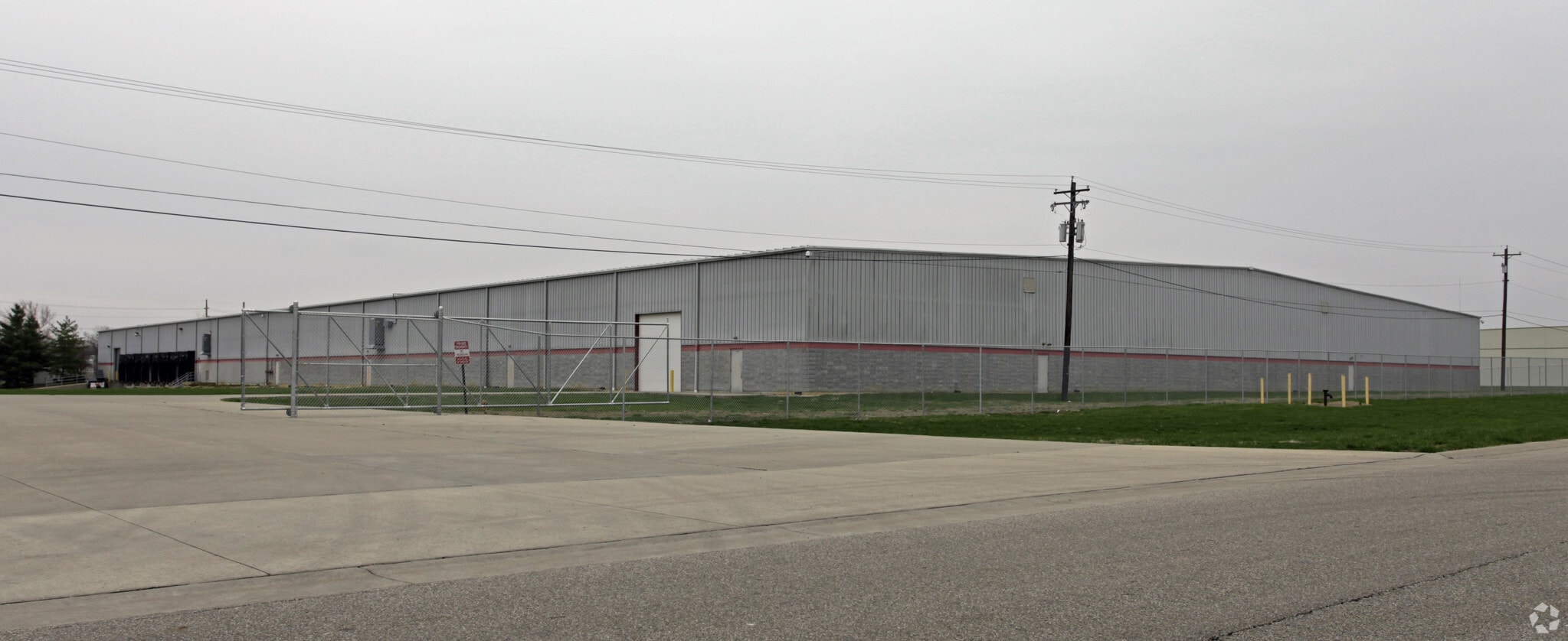 200 Northpointe Dr, Fairfield, OH for lease Primary Photo- Image 1 of 6