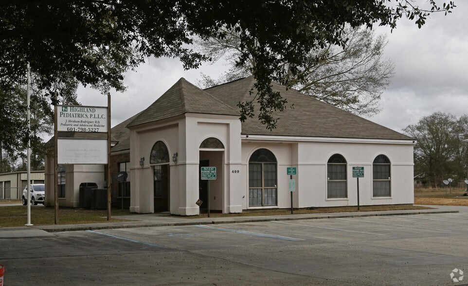 409 Carroll St, Picayune, MS for sale - Primary Photo - Image 1 of 1