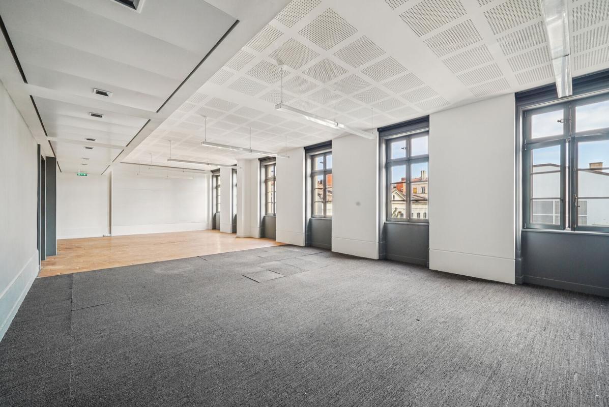 27 Rue Auguste Comte, Lyon for lease Building Photo- Image 1 of 14