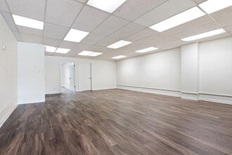 1045 N Canal St, Pittsburgh, PA for lease Interior Photo- Image 2 of 6