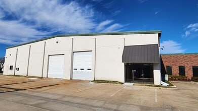 5460 S Garnett Rd, Tulsa, OK for lease Building Photo- Image 1 of 5