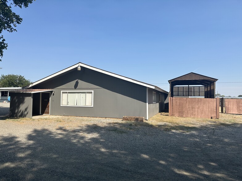 24524 S Oak St, Kennewick, WA for lease - Primary Photo - Image 1 of 7