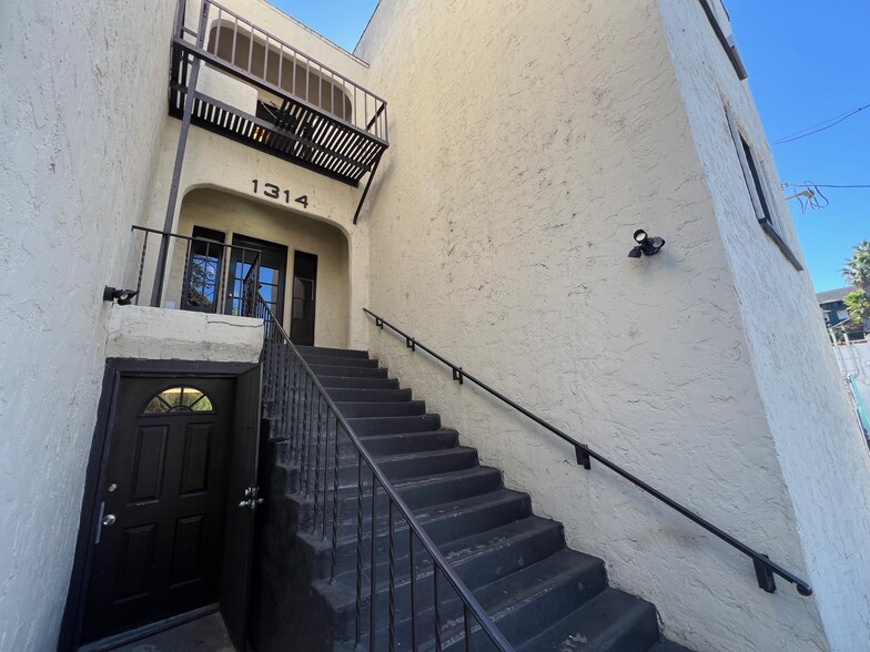 1314 Sutherland St, Los Angeles, CA for sale - Building Photo - Image 2 of 12