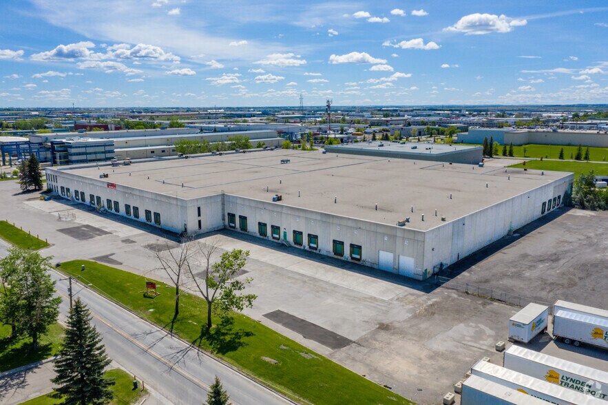 4441 76th Ave SE, Calgary, AB for lease - Building Photo - Image 2 of 3