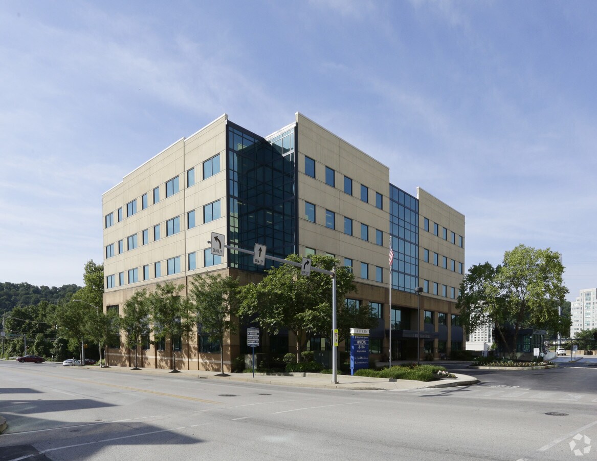 1 W Elm St, Conshohocken, PA 19428