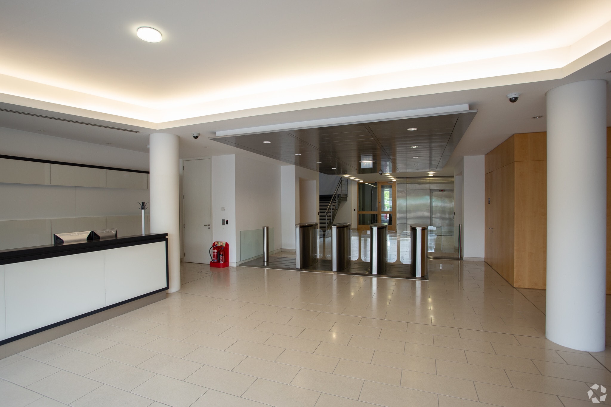 200 Bath Rd, Slough for sale Building Photo- Image 1 of 1