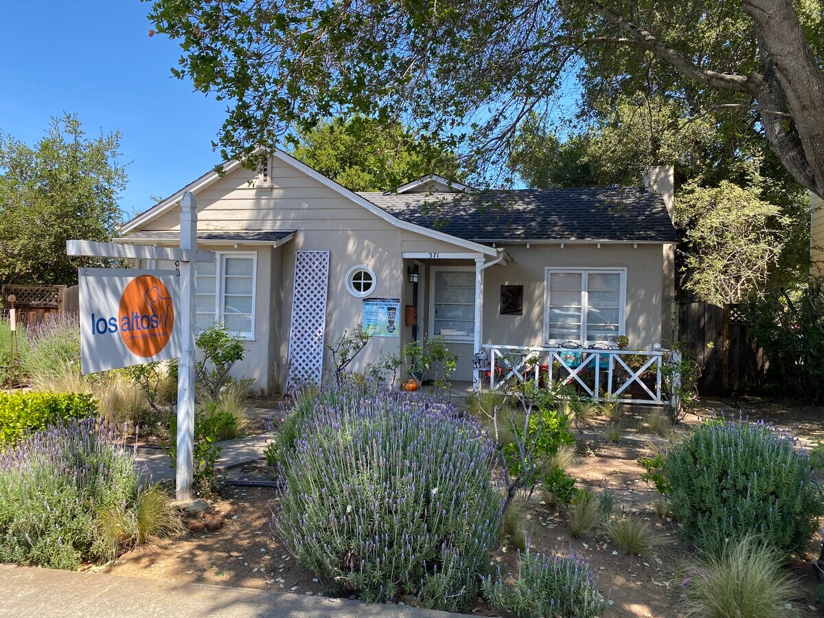 371 1st St, Los Altos, CA 94022