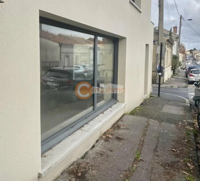 Flex in Bordeaux for lease - Building Photo - Image 3 of 5