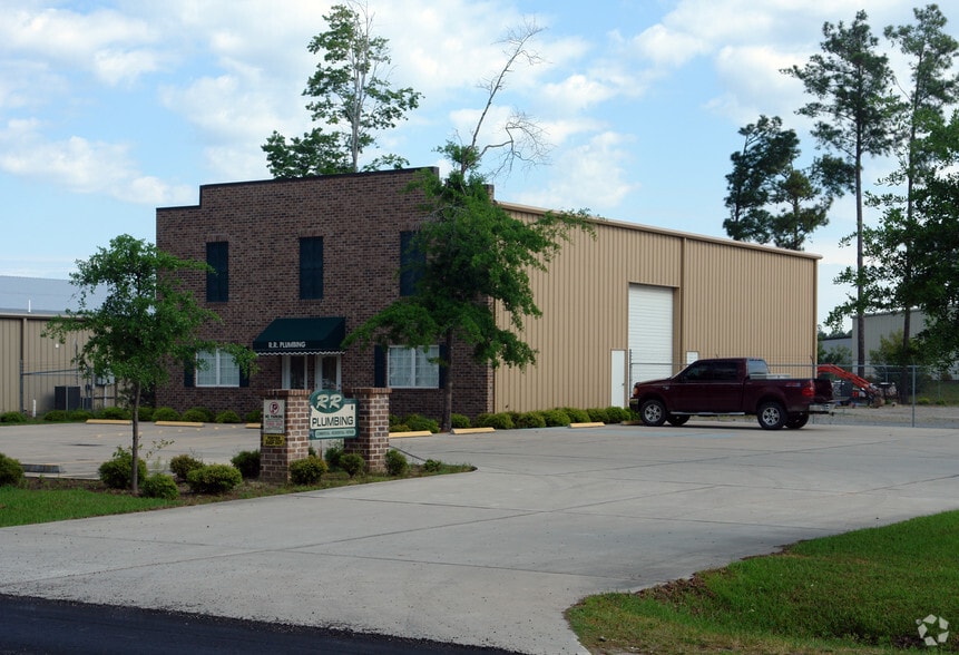 3656 Claypond Rd, Myrtle Beach, SC 29579