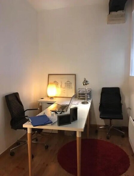 Retail in Paris for lease - Building Photo - Image 2 of 6