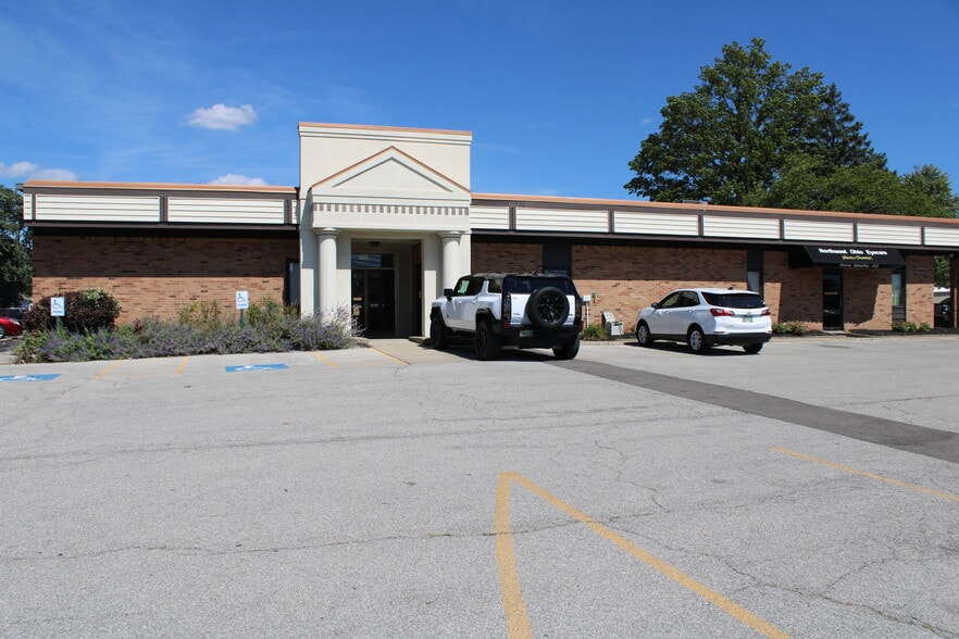5550 W Central Ave, Toledo, OH for lease - Building Photo - Image 1 of 10