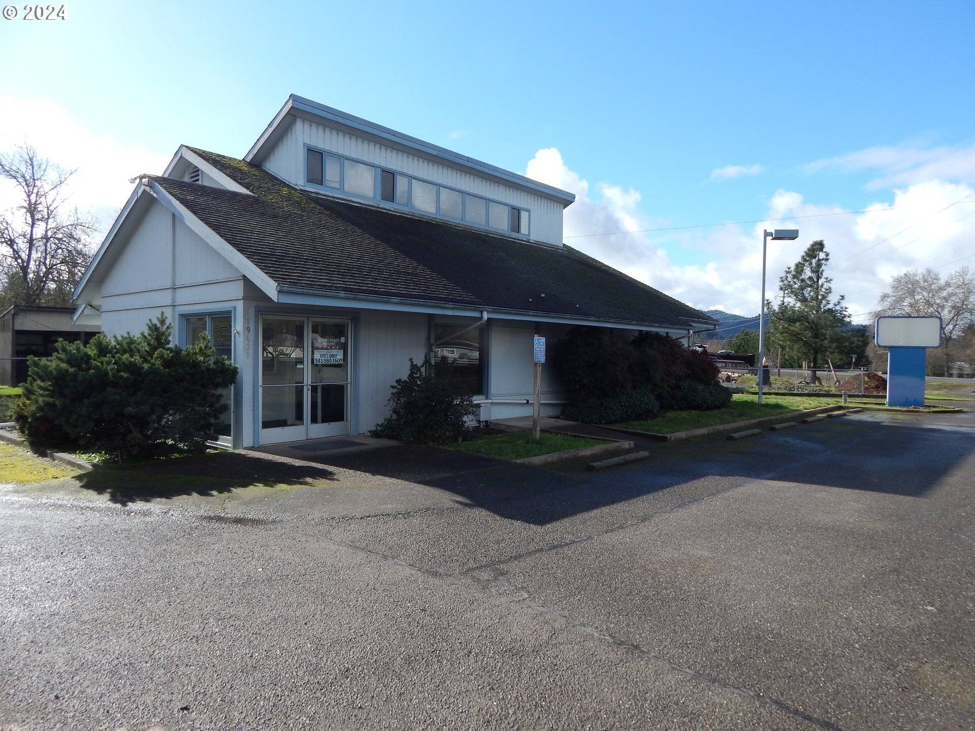 19421 N Umpqua Hwy  