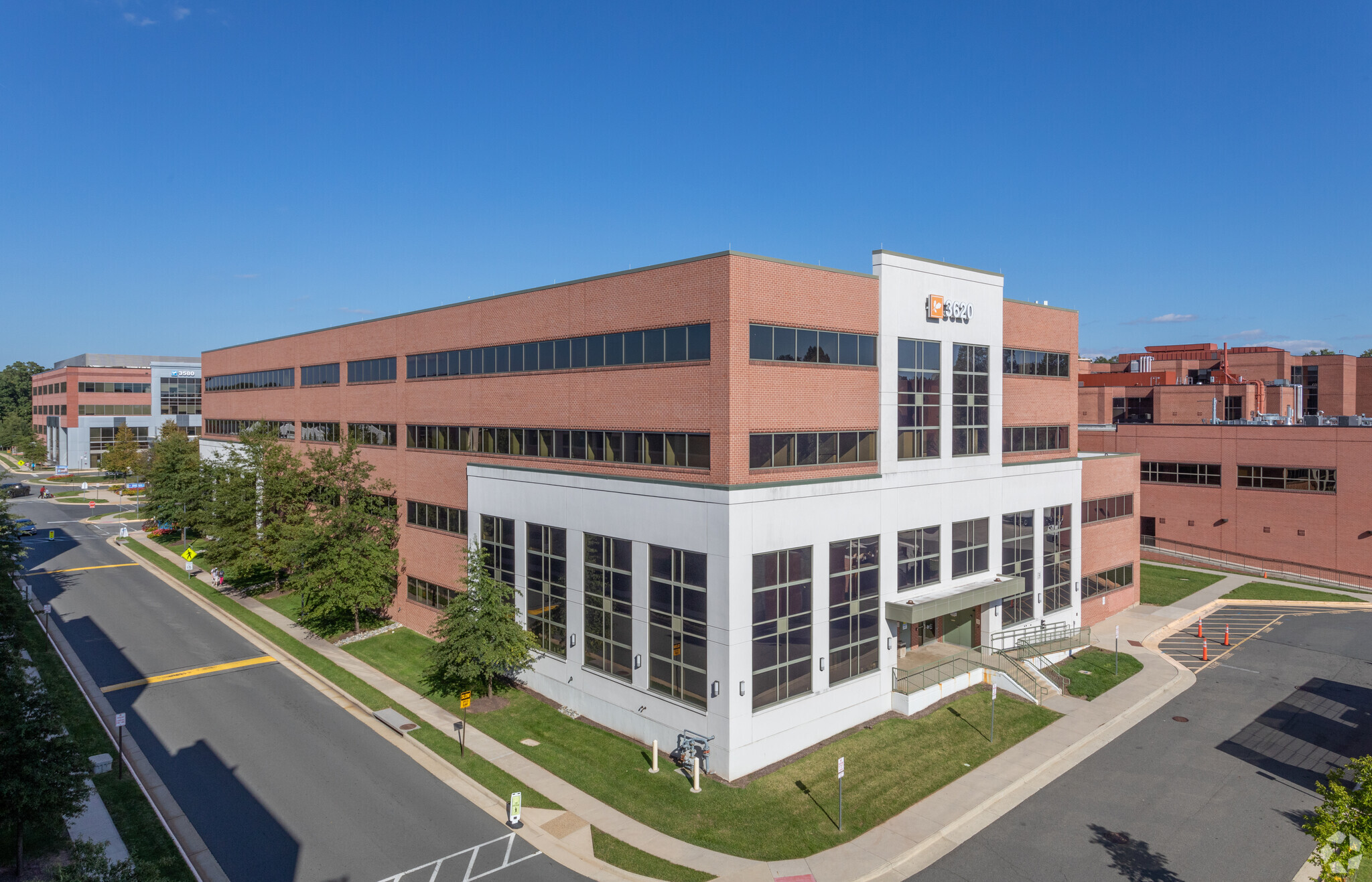 3620 Joseph Siewick Dr, Fairfax, VA for lease Building Photo- Image 1 of 19