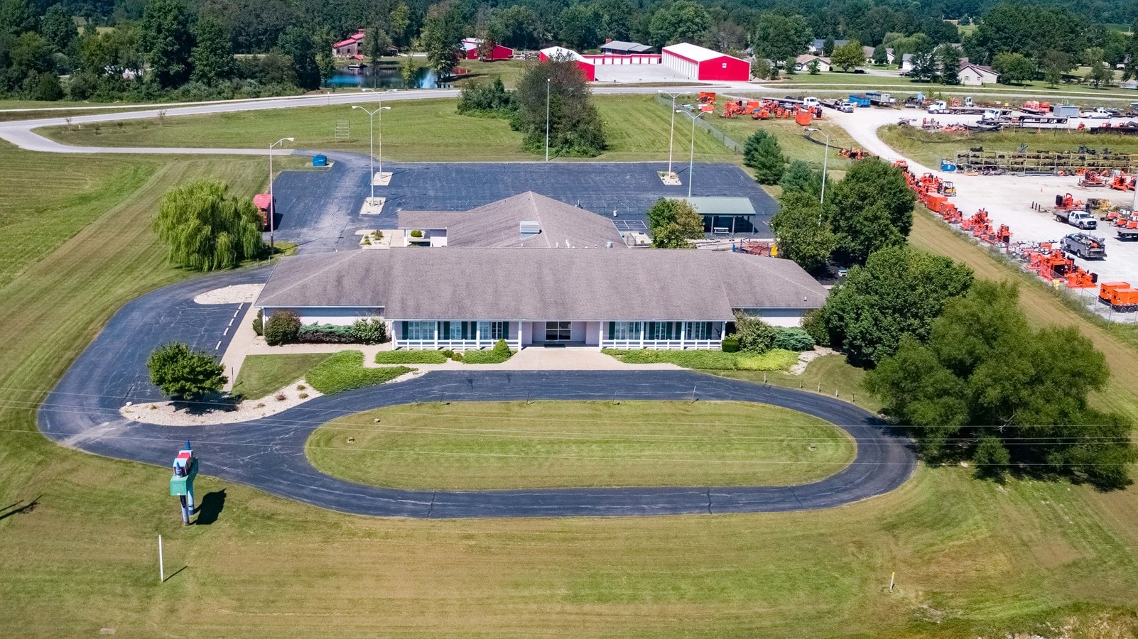 1703 Poteete Dr, Carterville, IL 62918