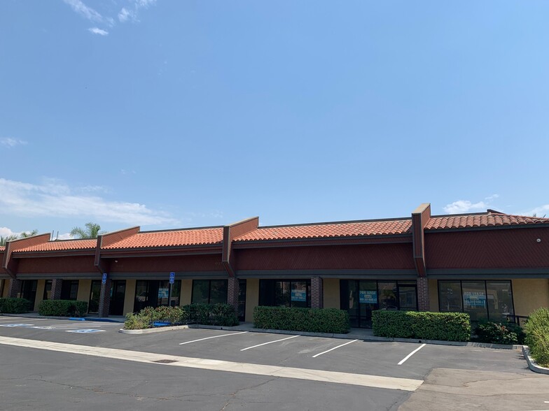 17350-17380 Norwalk Blvd, Cerritos, CA for lease - Building Photo - Image 2 of 10