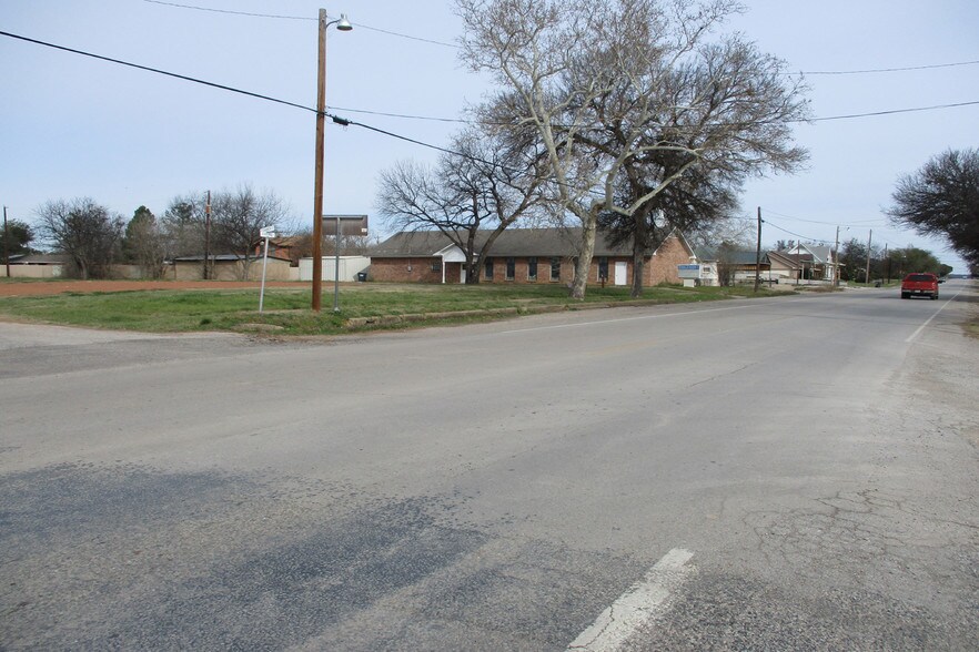 315 Central Ave, Strawn, TX for sale - Primary Photo - Image 1 of 1