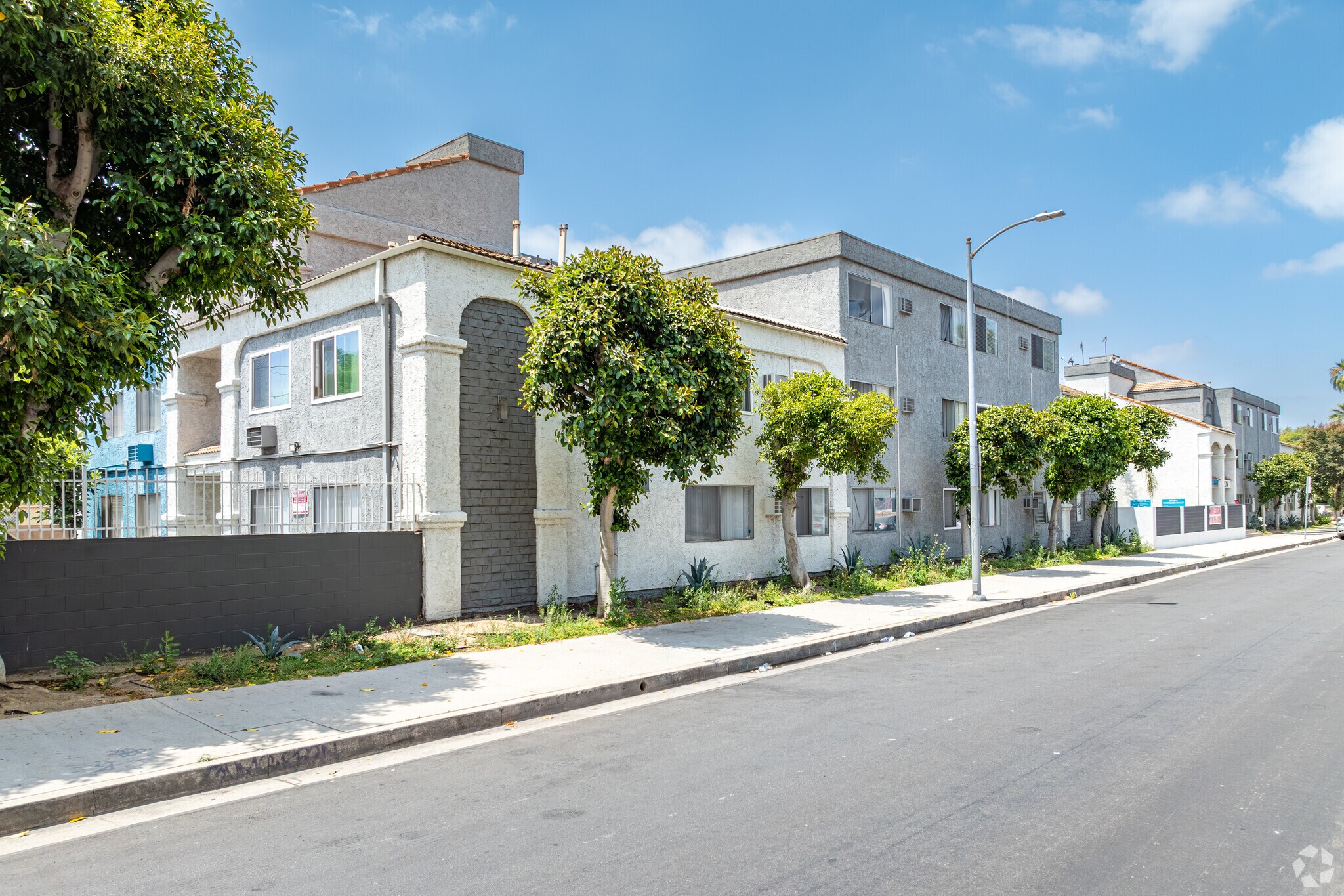 15314 Gault St, Van Nuys, CA for sale Primary Photo- Image 1 of 1