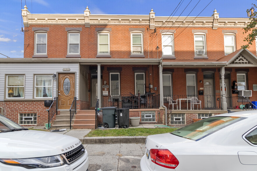 1933 E Stella St, Philadelphia, PA for sale - Primary Photo - Image 1 of 2