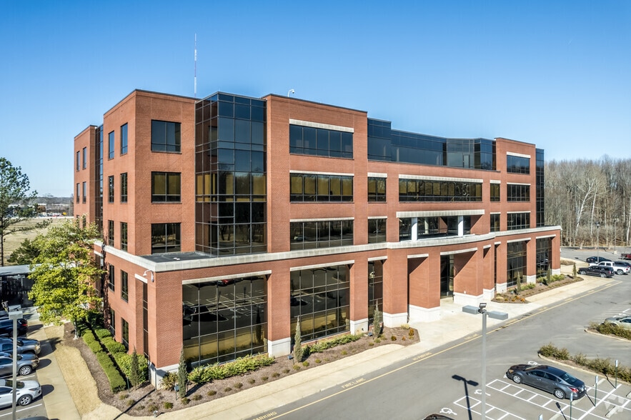 7000 Goodlett Farms Pky, Cordova, TN for lease - Building Photo - Image 2 of 15