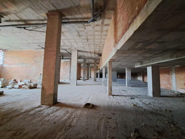 Retail in Alzira for sale - Building Photo - Image 2 of 32