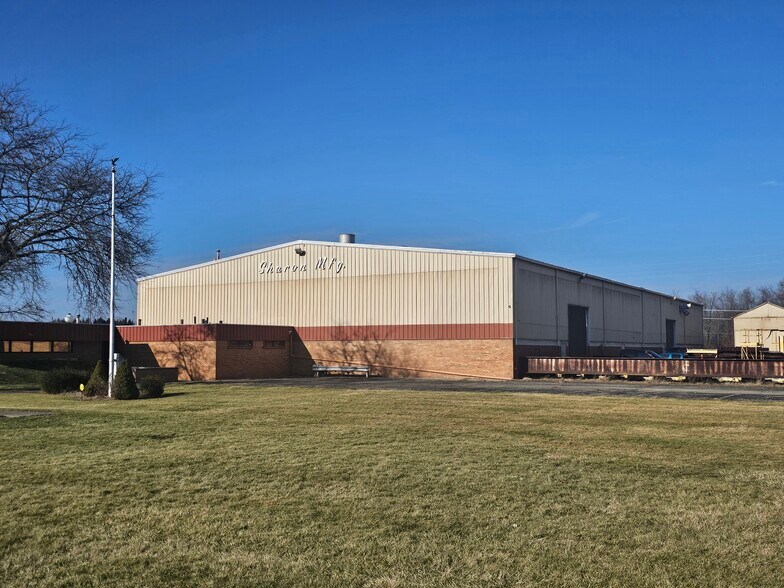 6867 Ridge Rd, Wadsworth, OH for sale - Building Photo - Image 1 of 1