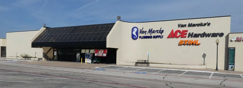 1806-1814 N Cooper St, Arlington, TX for sale - Building Photo - Image 1 of 1