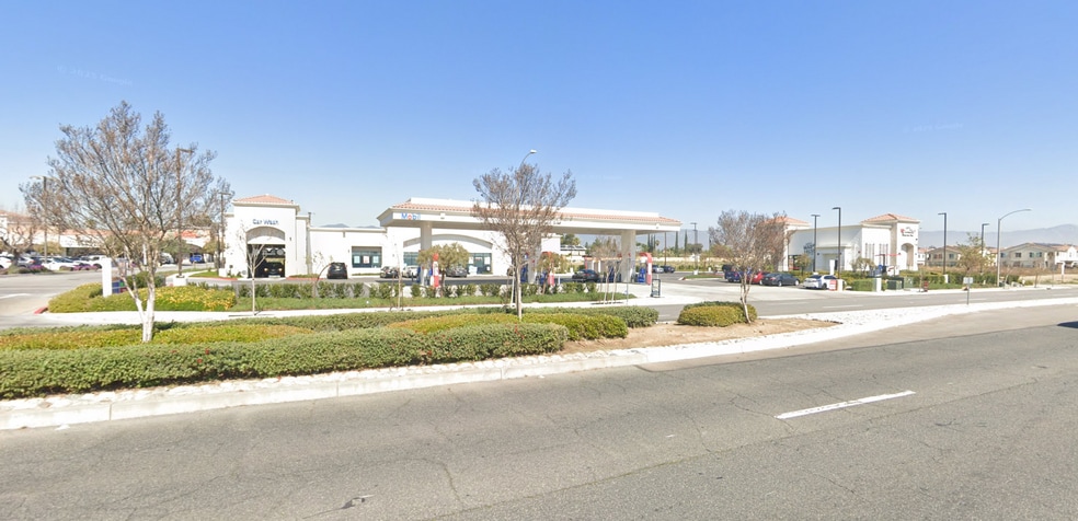 1186 W Foothill Blvd, Rialto, CA for sale - Building Photo - Image 3 of 6