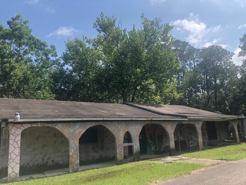 7854 MoncriefDinsmore Rd, Jacksonville, FL 32219