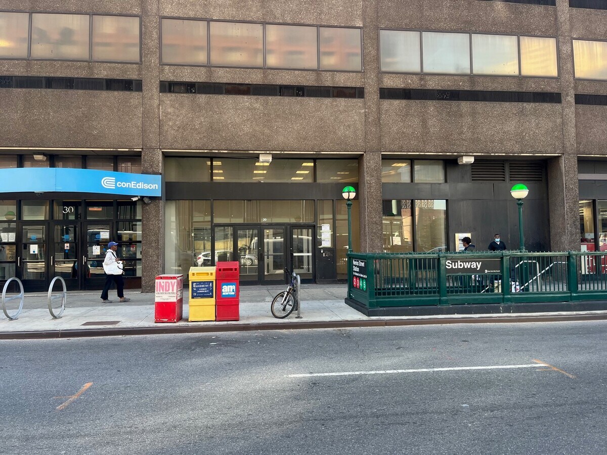 30 Flatbush Ave, Brooklyn, NY 11217 Office/Retail for Lease