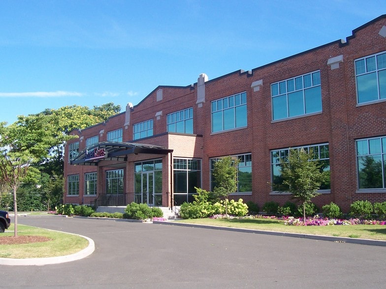 88-112 Hamilton Ave, Stamford, CT for lease - Building Photo - Image 2 of 15