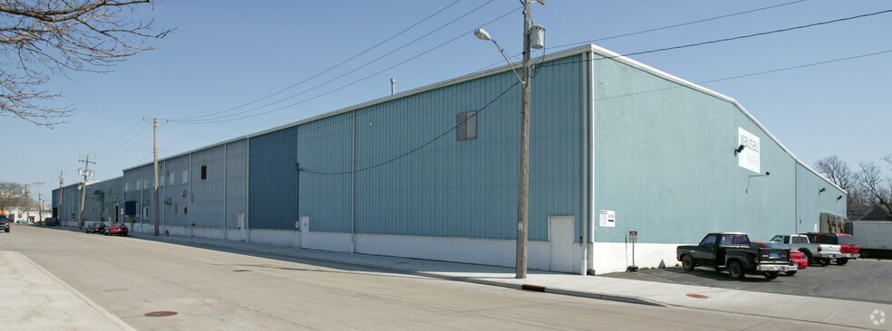 1117 W Washington St, Appleton, WI for sale - Primary Photo - Image 1 of 1