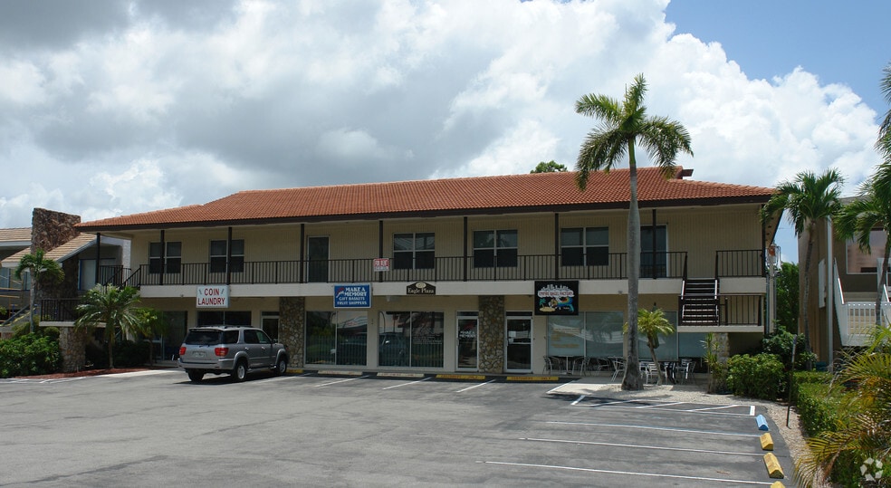 277 N Collier Blvd, Marco Island, FL for lease - Building Photo - Image 3 of 3