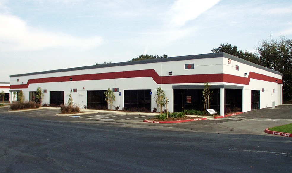 970 F St, West Sacramento, CA for lease - Building Photo - Image 2 of 6