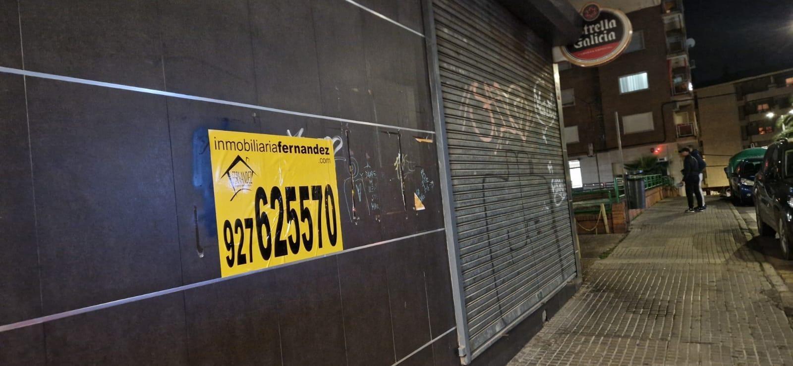 Retail in Cáceres for sale Building Photo- Image 1 of 3