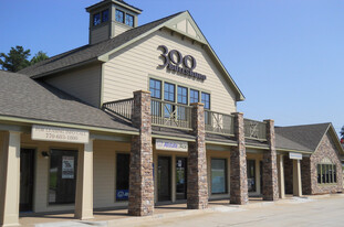 300 Bullsboro Complex - Convenience Store