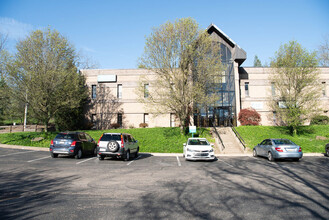 101 Drake Rd, Upper Saint Clair, PA for lease Building Photo- Image 2 of 21