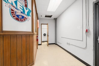 713 E Austin Blvd, Nevada, MO for sale Interior Photo- Image 2 of 18