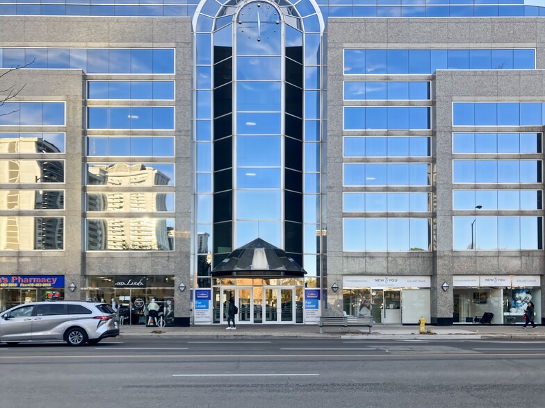 1910-1920 Yonge St, Toronto, ON for lease - Building Photo - Image 2 of 6