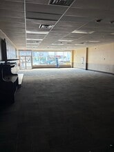 2837 John F Kennedy Blvd, Jersey City, NJ for lease Interior Photo- Image 2 of 10