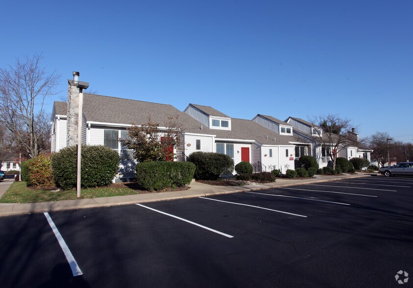 252 W Swamp Rd, Doylestown, PA 18901 Office for Sale