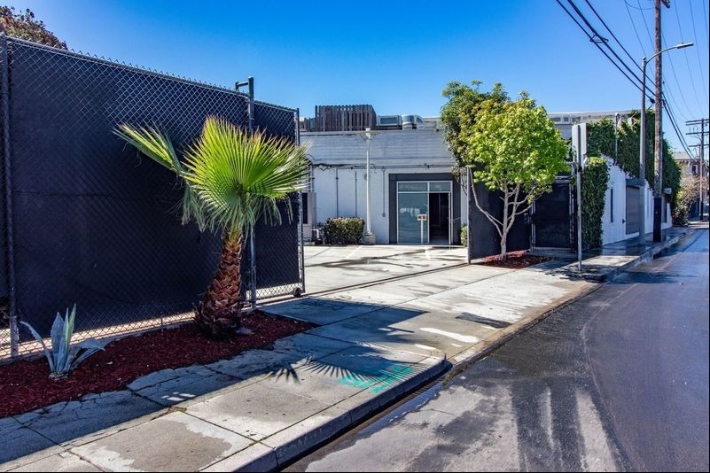 200 Mildred Ave, Venice, CA for sale - Building Photo - Image 2 of 13