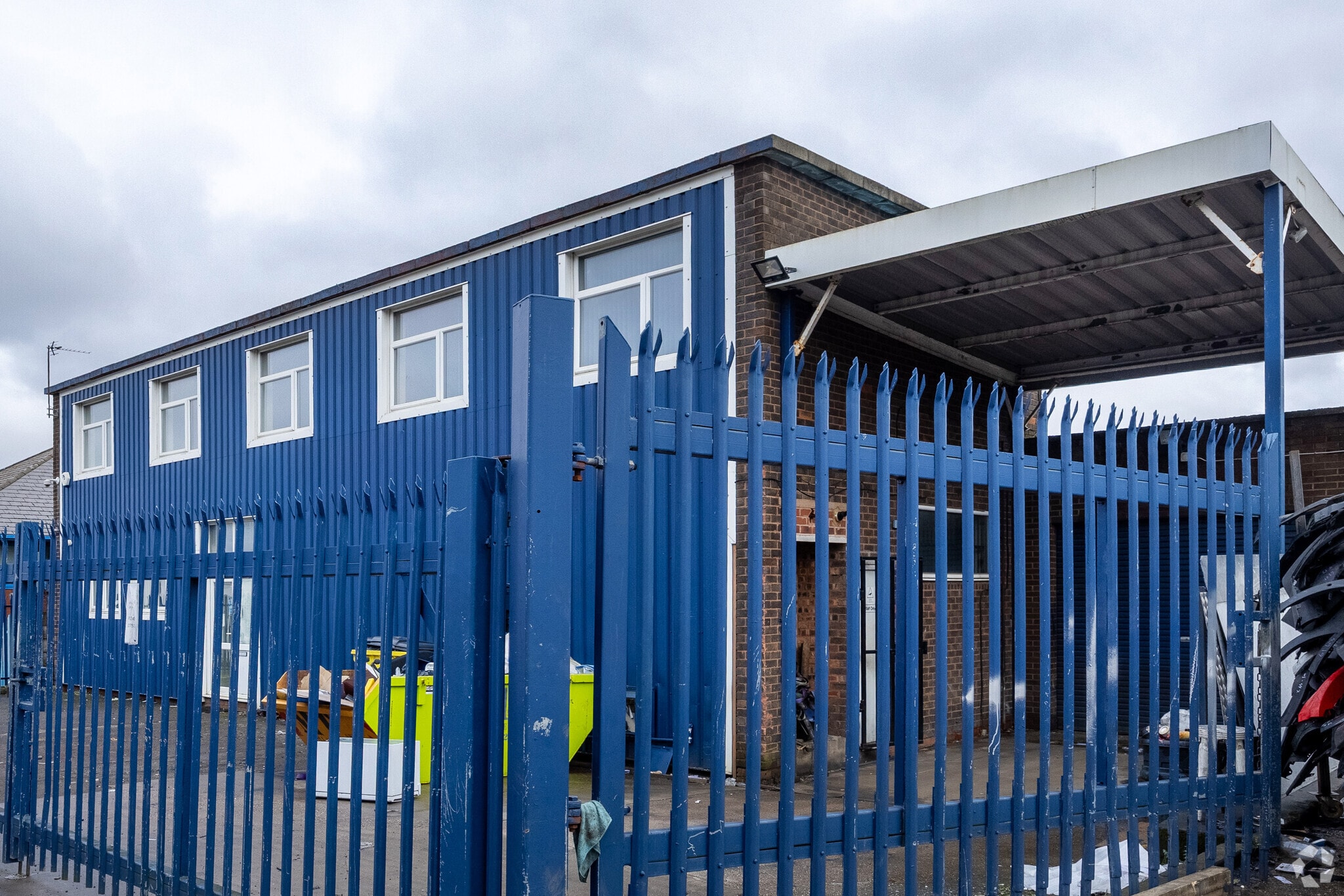 76 Spring Rd, Wolverhampton for lease Primary Photo- Image 1 of 3