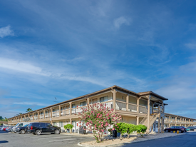 Premier Inn Concord - Motel