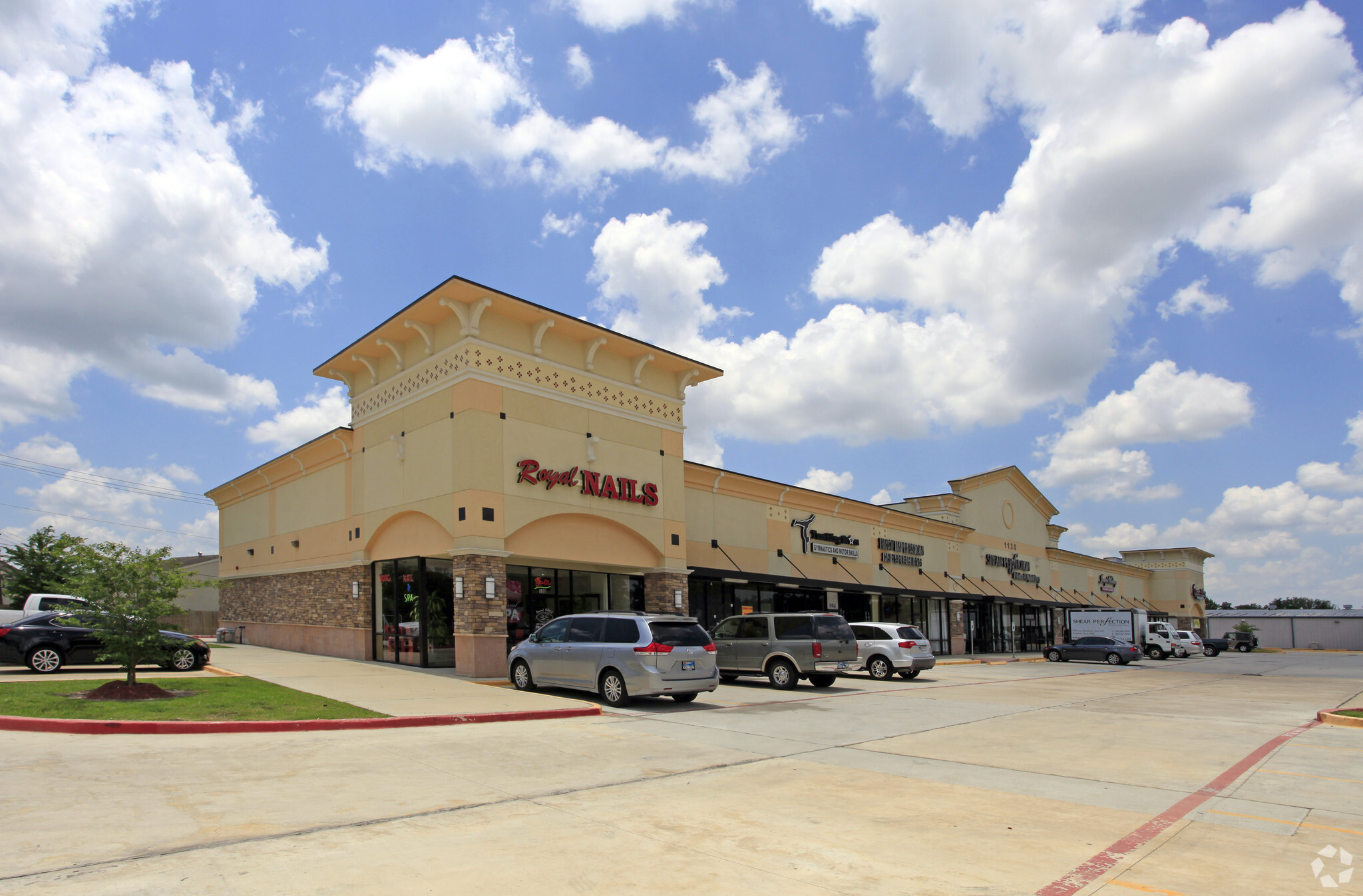 1130 Broadway St, Pearland, TX for lease Primary Photo- Image 1 of 5