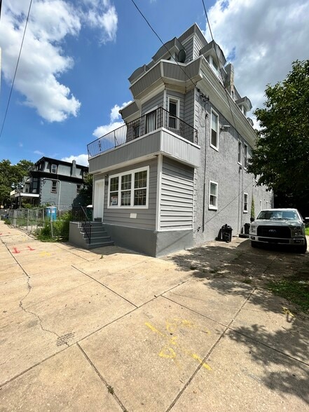 3918 W Girard Ave, Philadelphia, PA for sale - Building Photo - Image 2 of 11