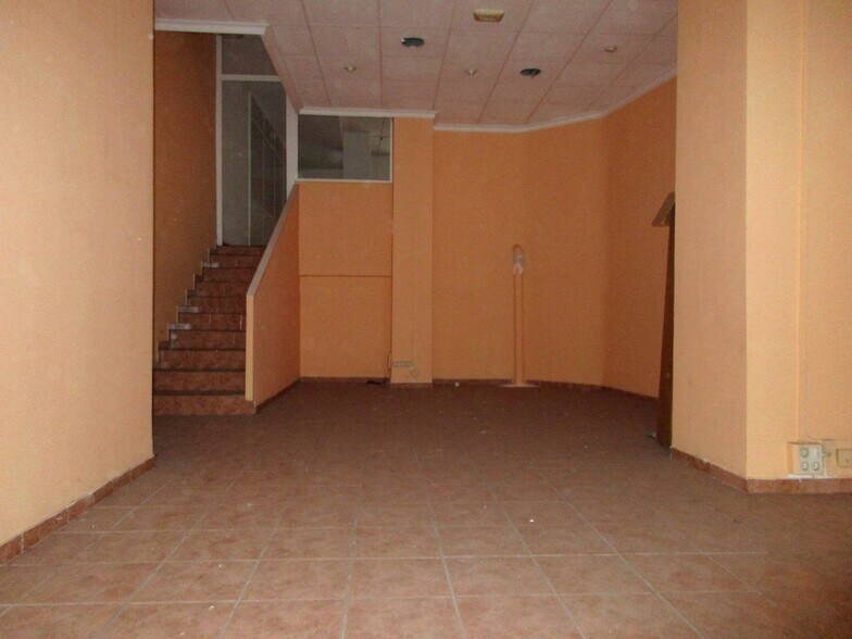 Retail in Xàtiva for lease - Building Photo - Image 3 of 9