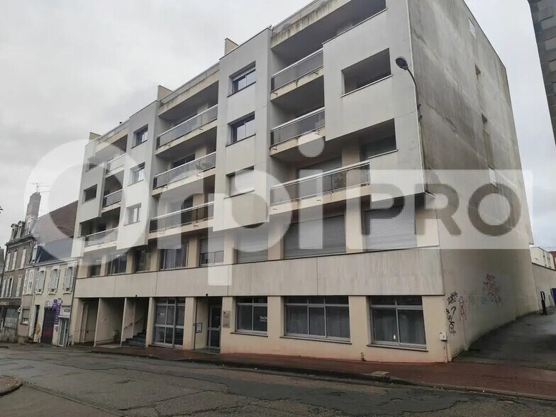 Office in Limoges for lease - Building Photo - Image 1 of 4